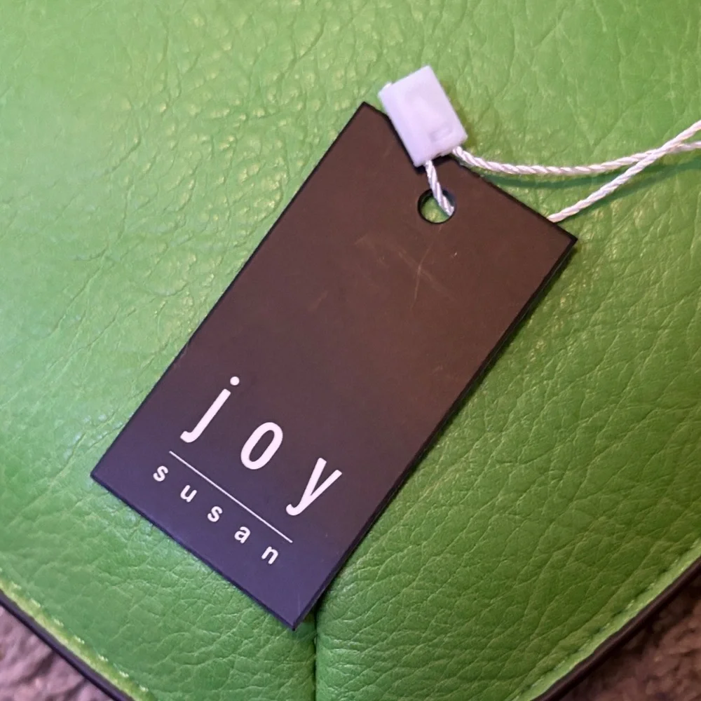 Joy Susan Vibrant Lime Wristlet - Picture 2 of 8
